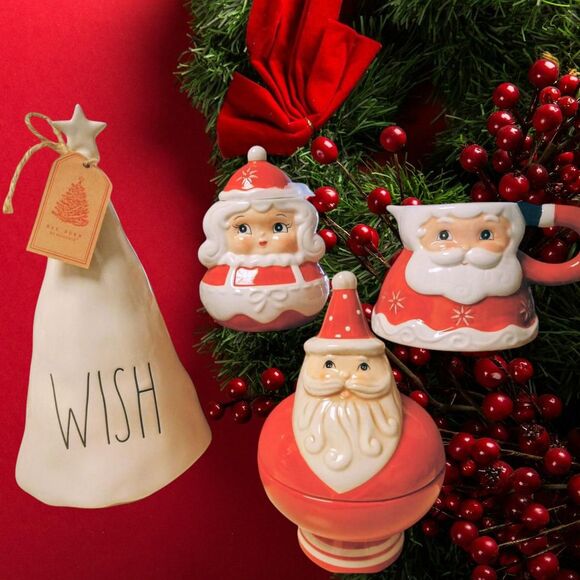 Johanna Parker Mr. & Mrs. Claus Cream Sugar RD Christmas Tree - Picture 3 of 7